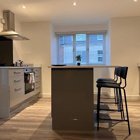 Superb Modern Flat In Northampton, Parking &Ev Apartment Ngoại thất bức ảnh