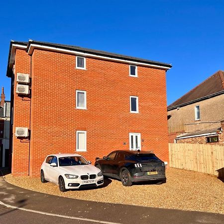 Superb Modern Flat In Northampton, Parking &Ev Apartment Ngoại thất bức ảnh