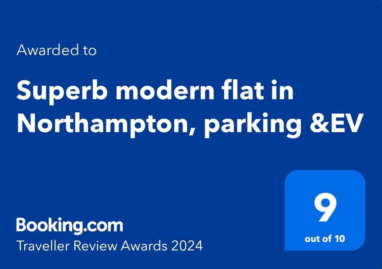Superb Modern Flat In Northampton, Parking &Ev Apartment Phòng bức ảnh